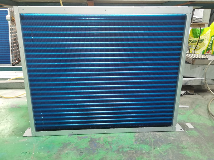 工業冷水機